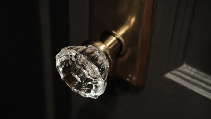 How To Clean Brass Door Knobs?